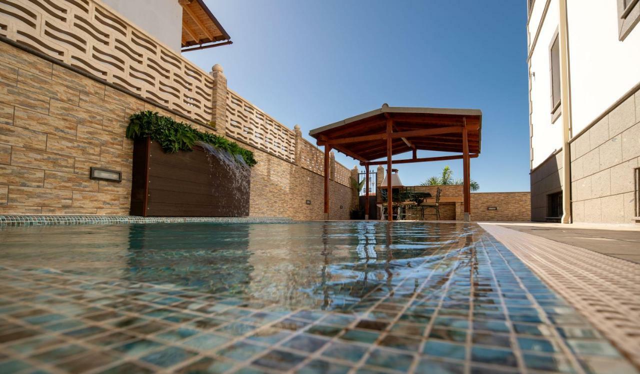 Villa, Private Heated Pool And Jacuzzi . Maspalomas  Exteriör bild